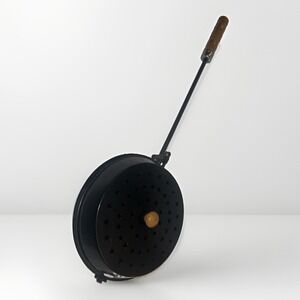 Vintage Campfire Fireplace Metal Stars Popcorn Popper 27" Long Handle Wood Grip